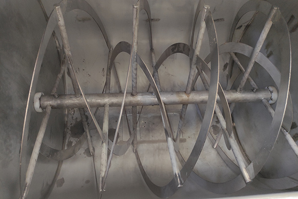 믹서의 세부 사항