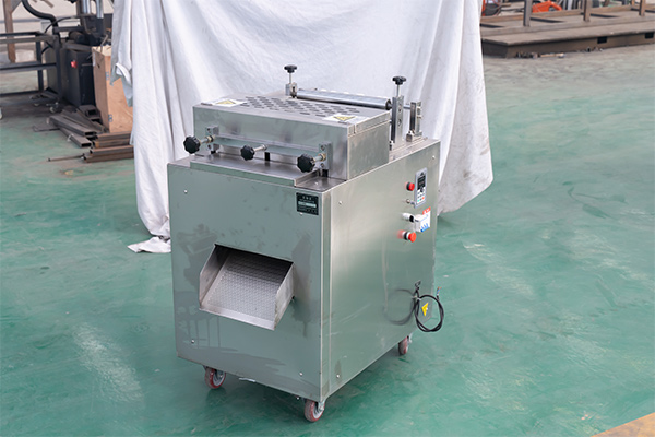 성형 및 절단 기계